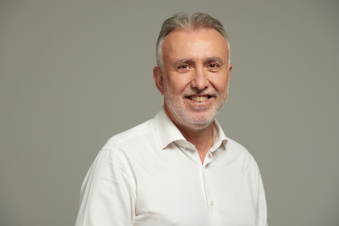 ÁNGEL VÍCTOR TORRES OPINIÓN