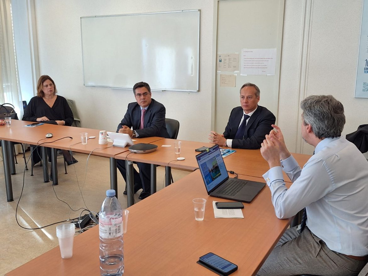 Beatriz Calzada y Francisco Trujillo, durante la reunión con la UNCTAD