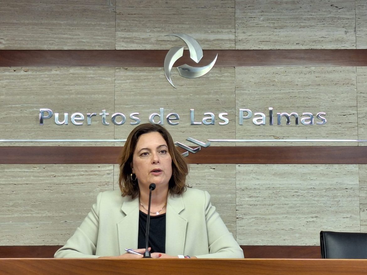 Foto Beatriz Calzada durante la RP Consejo de Administración