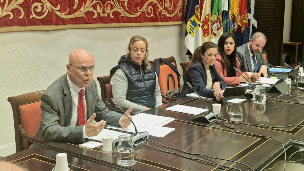 Presentación Informe Anual en la Mesa de la Comisión 3