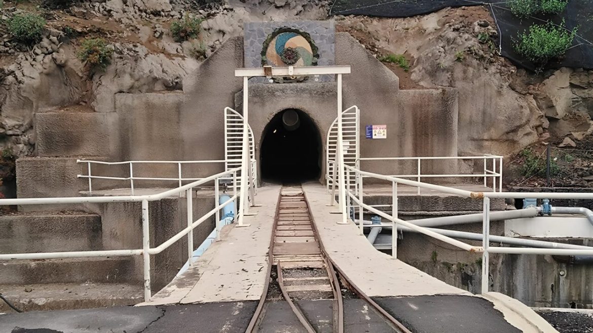 boca oeste del Túnel de Trasvase