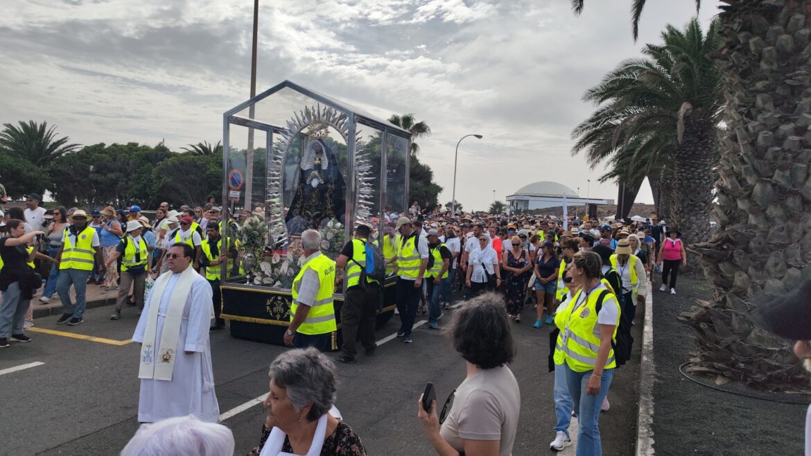Bajada de la Virgen de Los Dolores en Arrecife