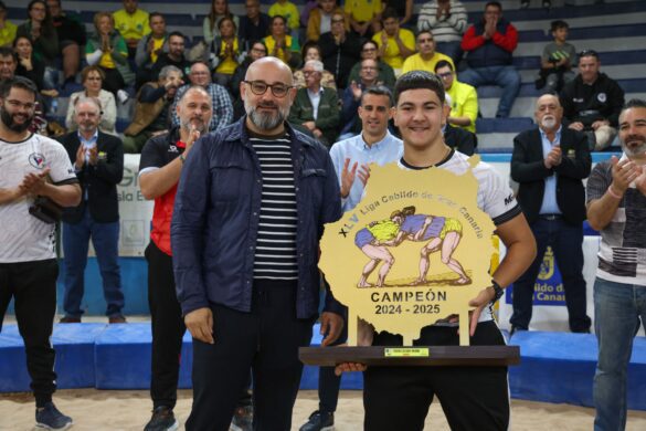 Las jovenes promesas de la lucha canaria brillan en las finales de la XLV Liga Cabildo de Gran Canaria 7