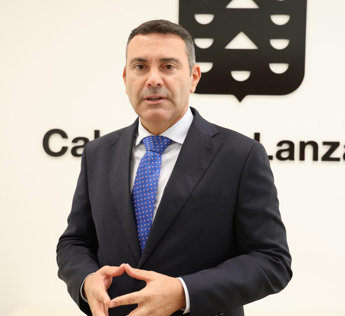 Oswaldo Betancort García, Presidente del Cabildo de Lanzarote