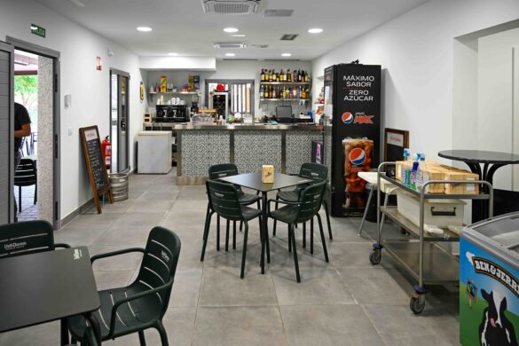 Bar-cafetería